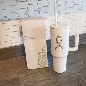 Simple Modern 🆕 "Fighting Together" 40oz New in Box